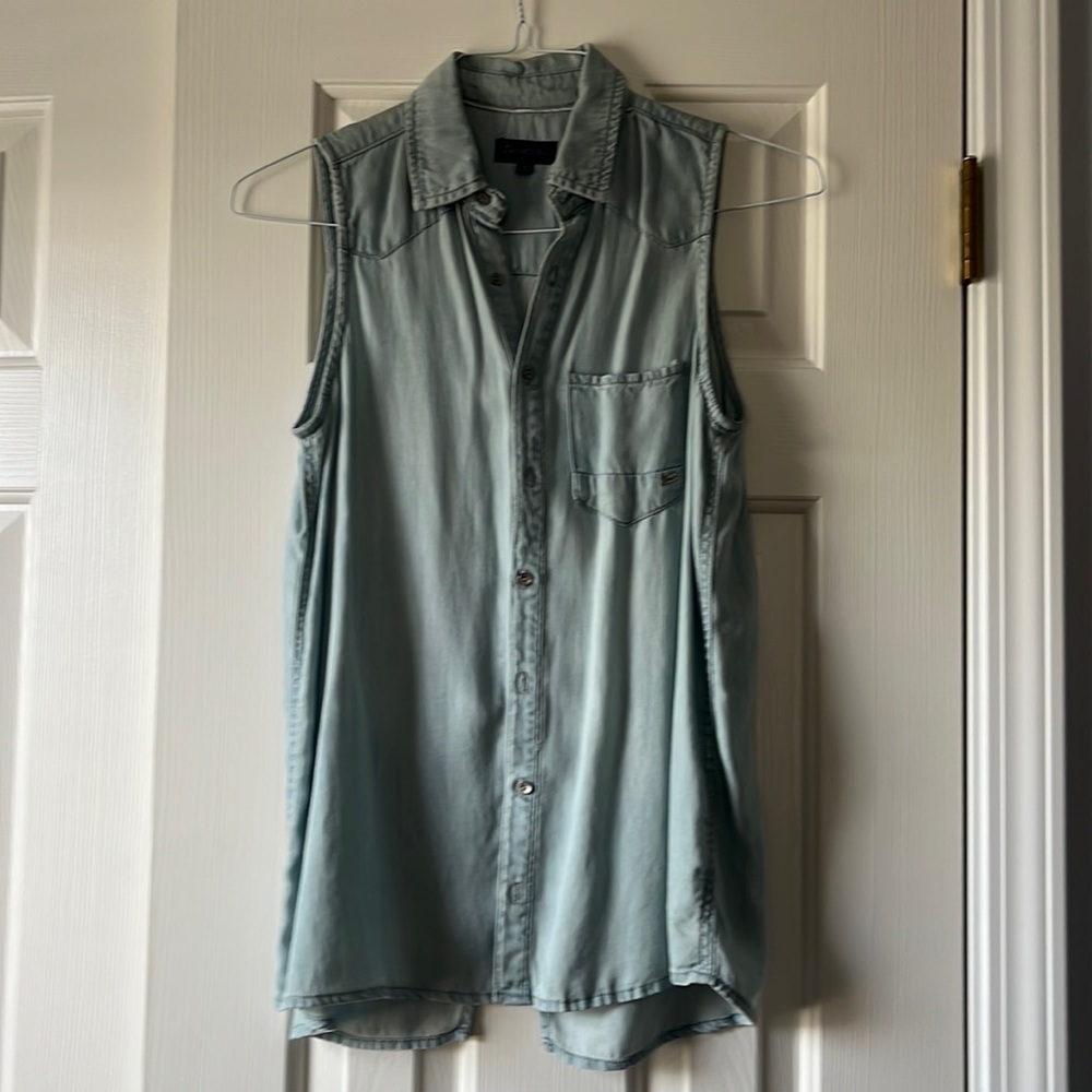 Pretty Small TractrBLU Denim Sleeveless Top with Back Slit